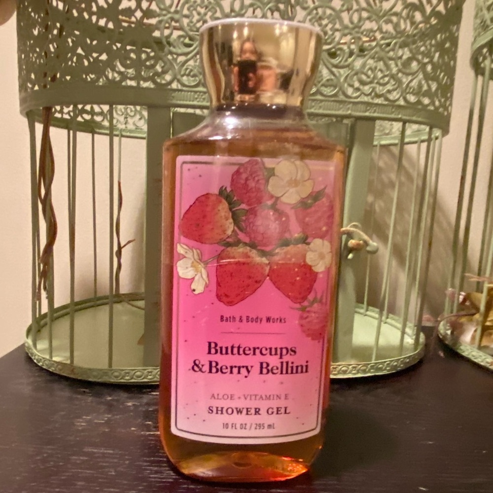 Bath and Body Works Discontinued Buttercups & Berry Bellini Shower Gel SEALED